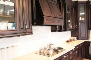 Classic Cherry Raised-Up Kitchen Cabinet - Montreal