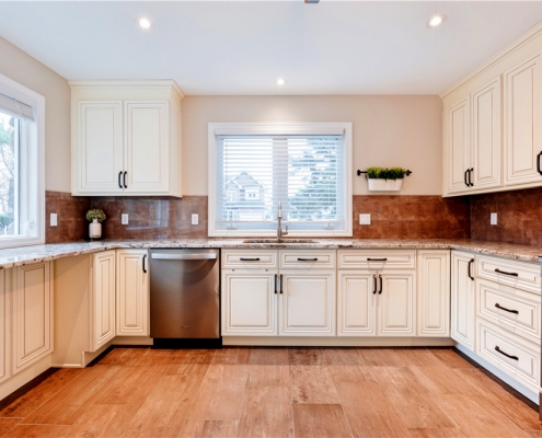 Laval wood kitchen cabinet