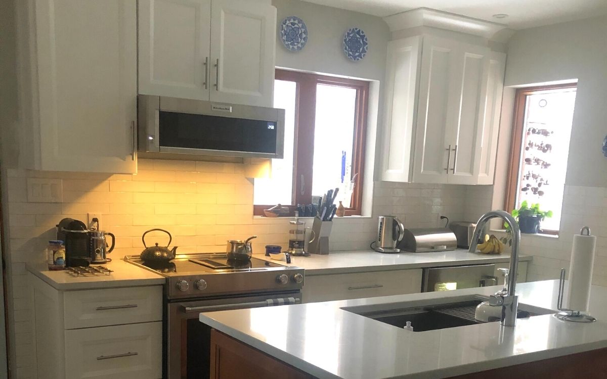 White Transitional Style Kitchen Cabinet sonoma gallery