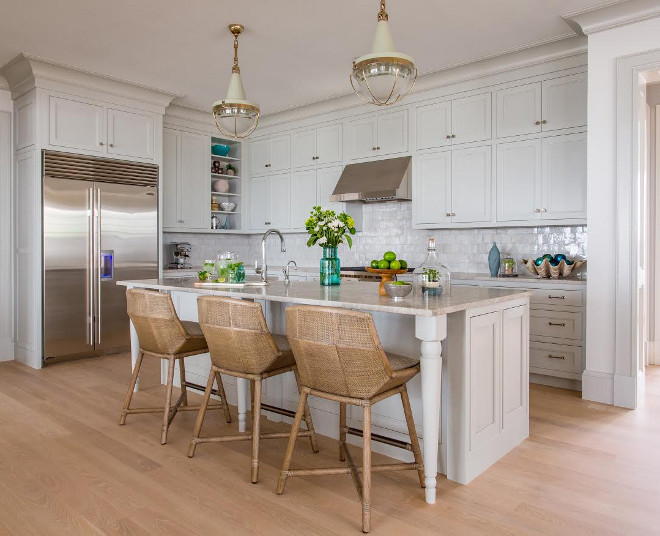How Far To Hang Pendant Lights Over A Kitchen Island