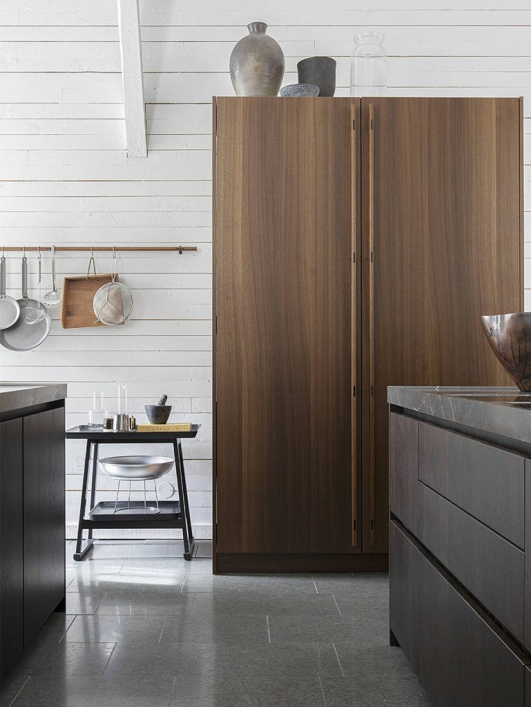 The Benefits of Simplicity Frameless Cabinets