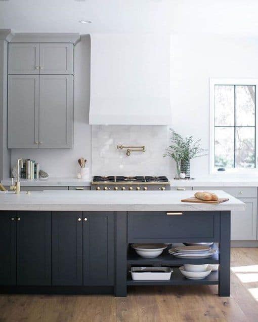 Two-Tone Kitchen Cabinets: A Versatile Style Statement