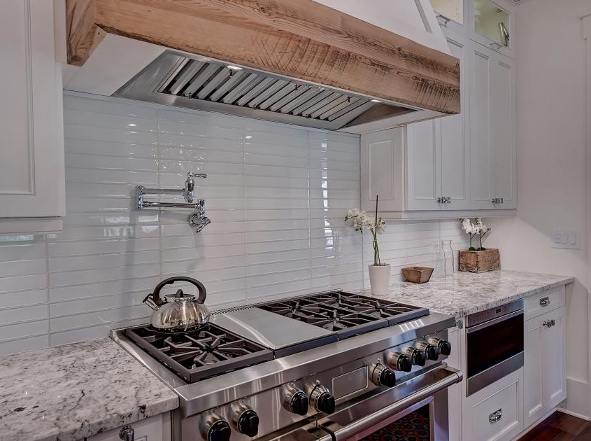 For homeowners with the space and budget, a “dirty kitchen” keeps the main  kitchen clean for entertaining