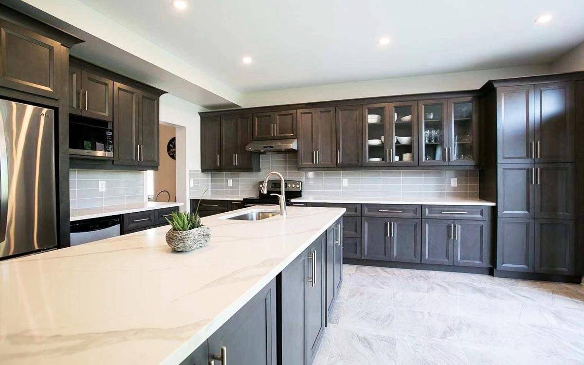 oxford Wood cabinets Montreal